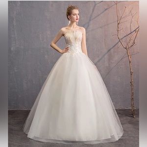 New Wedding Dresses Strapless Appliques Pearls Lace